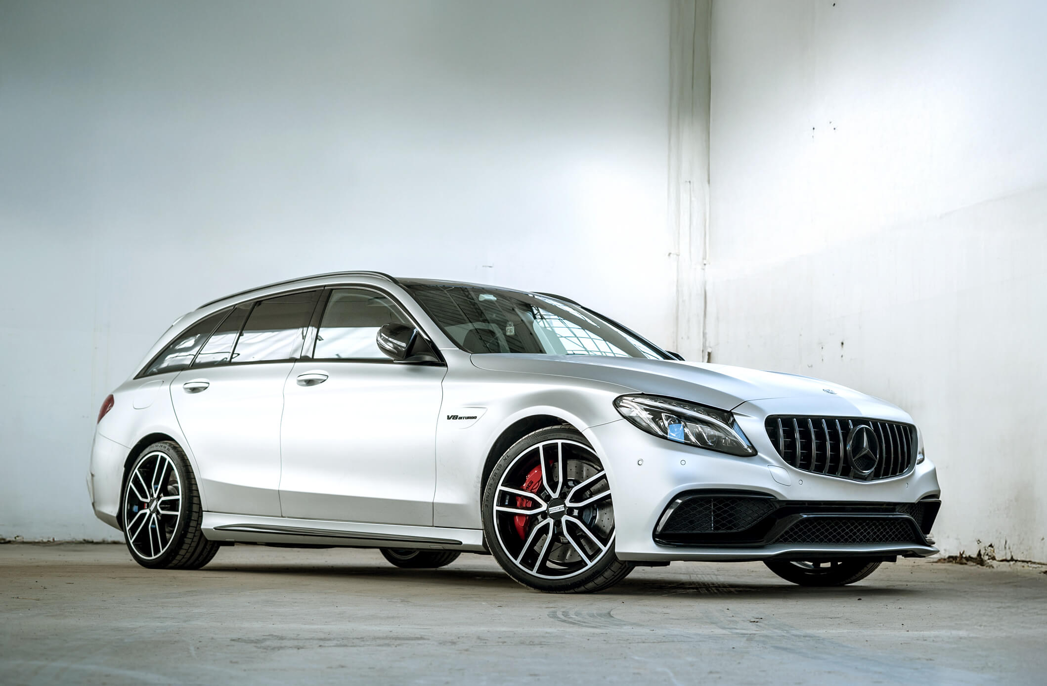 Mercedes Benz C63 AMG